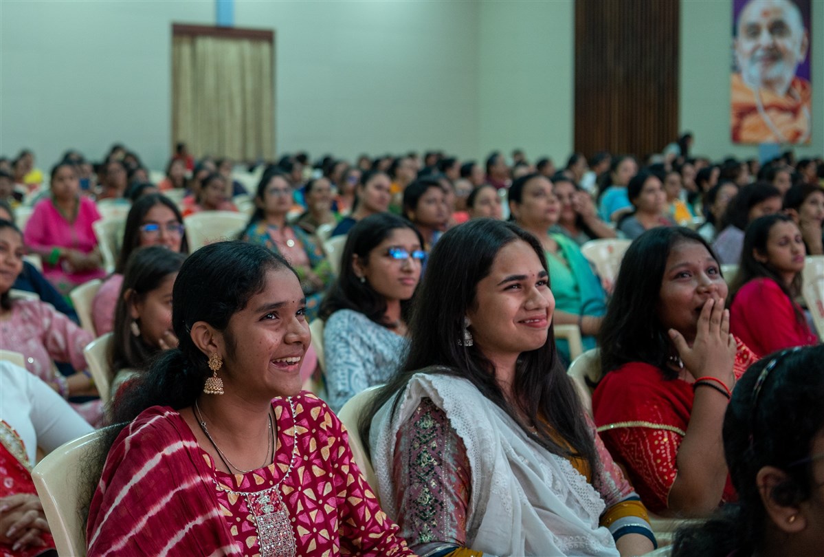 Balika Parayan 2023: Satsang Diksha, Dar Es Salaam 