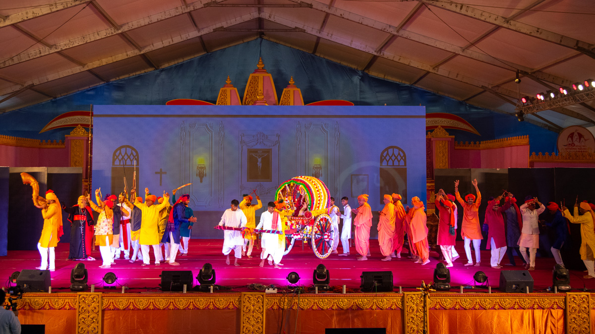 A skit presentation by youths and devotees