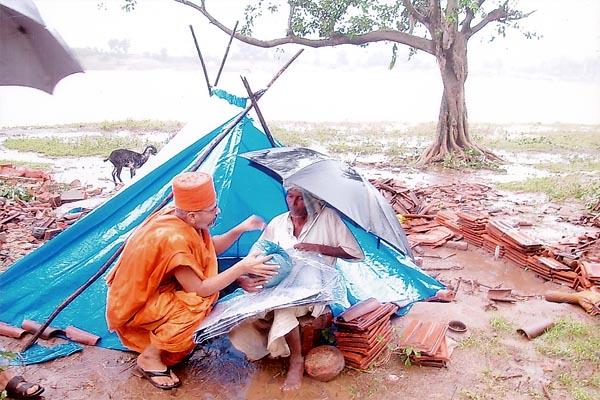 BAPS Flood Relief Work, Vadodara, India