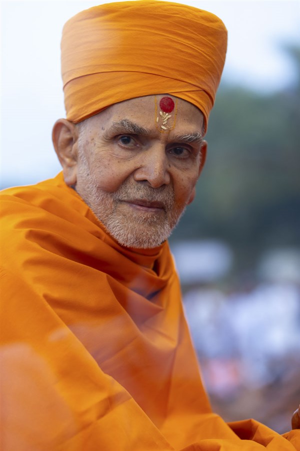 Swamishri during the yagna rituals