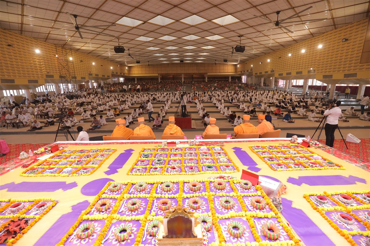 25 November: Vedic Mahapuja 