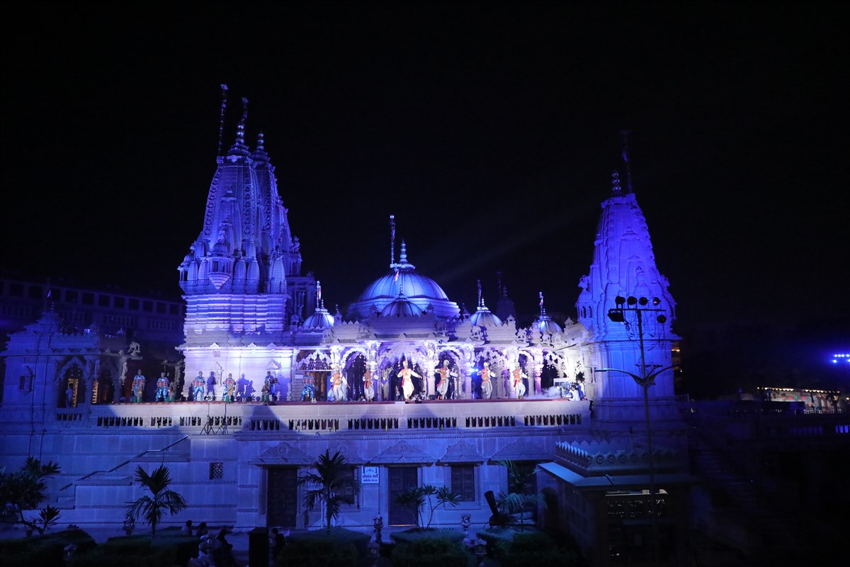 Light & Sound Show and Maha Arti
