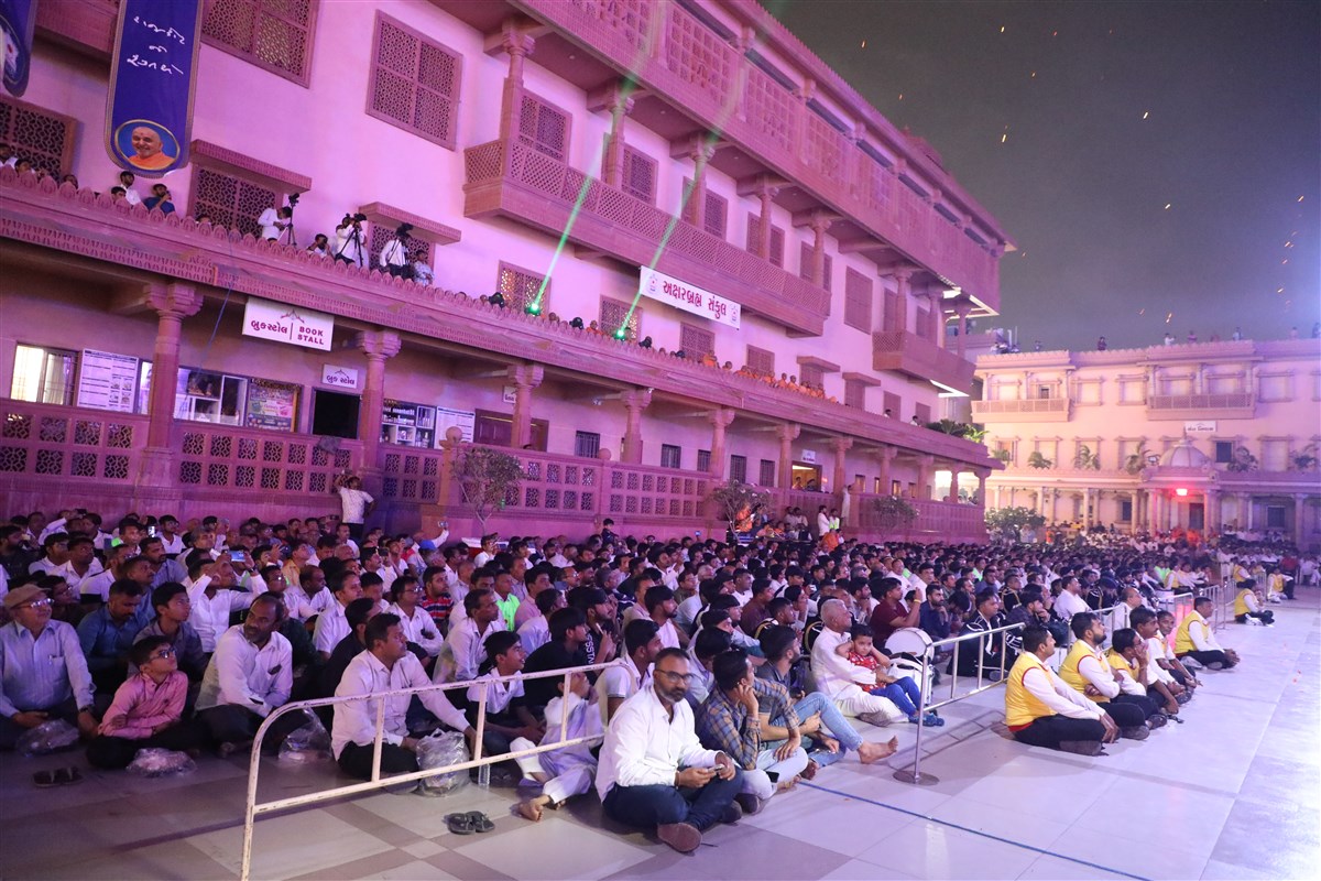 Light & Sound Show and Maha Arti