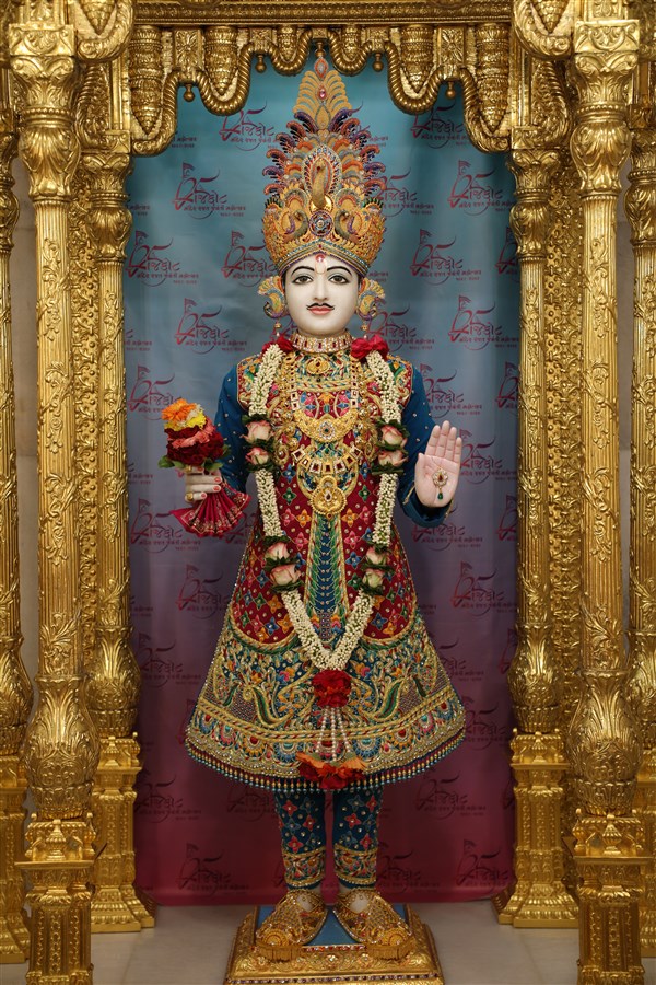26 November: Uttamottam Maha-Abhishek 