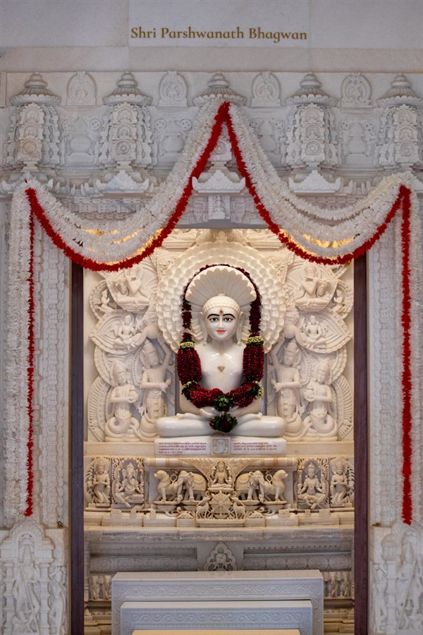 Shri Parshwanath Bhagwan