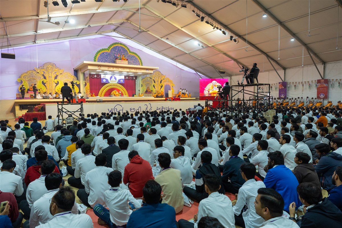 Youths during a shibir session