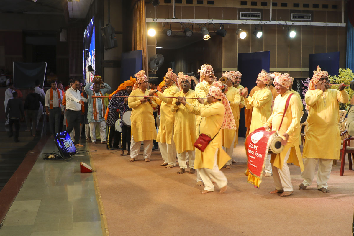 Shri Ram Janmbhoomi Mandir Akshat Kumbh Vadhamana, Ahmedabad