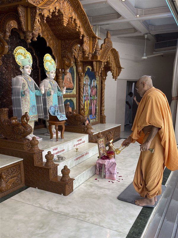Shri Ram Janmbhoomi Mandir Akshat Kumbh Vadhamana, Gandhinagar