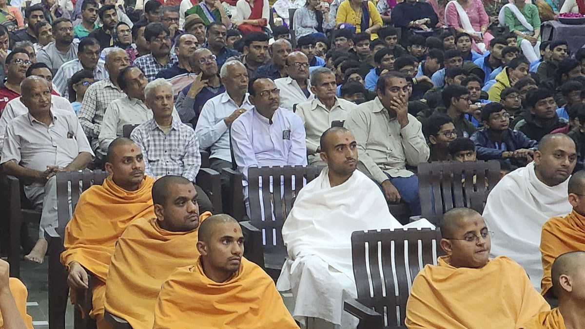 Shri Ram Janmbhoomi Mandir Akshat Kumbh Vadhamana, Junagadh
