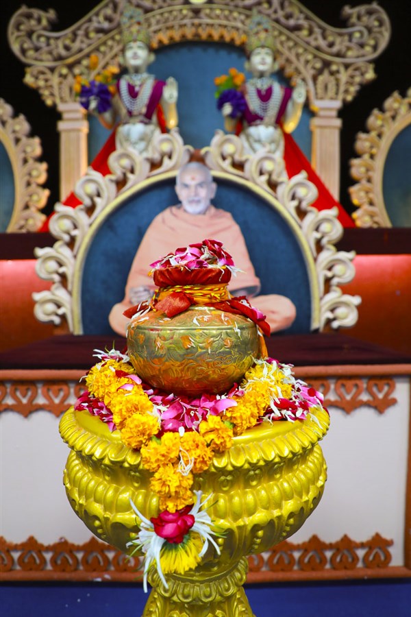 Shri Ram Janmbhoomi Mandir Akshat Kumbh Vadhamana, Jamnagar
