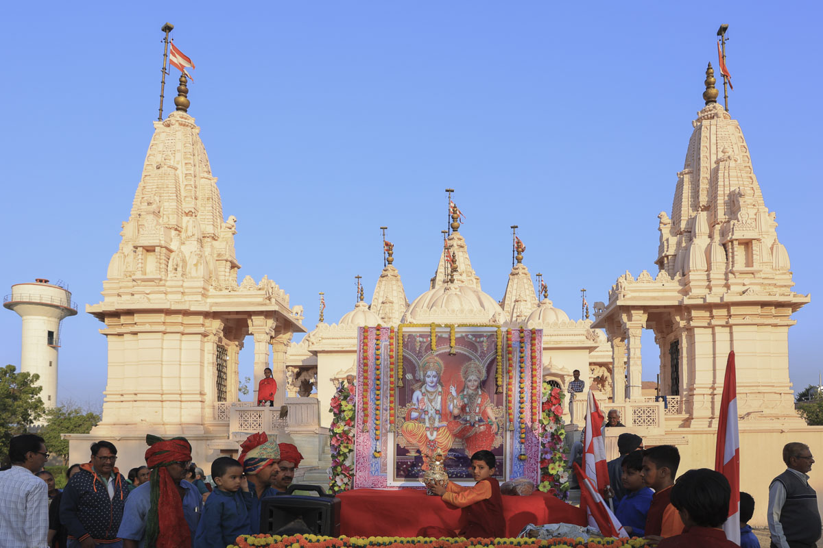 Shri Ram Janmbhoomi Mandir Akshat Kumbh Vadhamana, Surendranagar