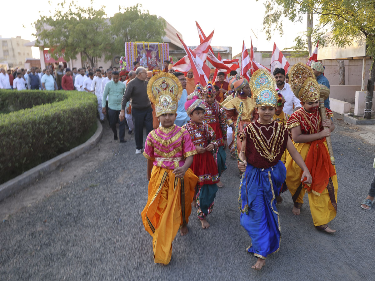 Shri Ram Janmbhoomi Mandir Akshat Kumbh Vadhamana, Surendranagar
