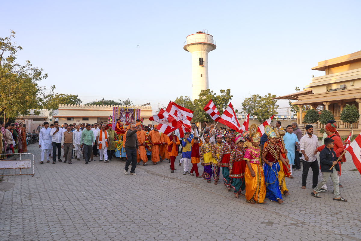 Shri Ram Janmbhoomi Mandir Akshat Kumbh Vadhamana, Surendranagar