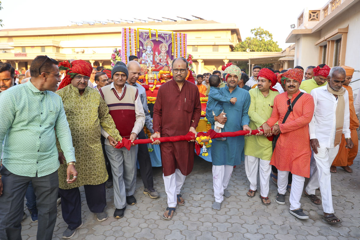 Shri Ram Janmbhoomi Mandir Akshat Kumbh Vadhamana, Surendranagar