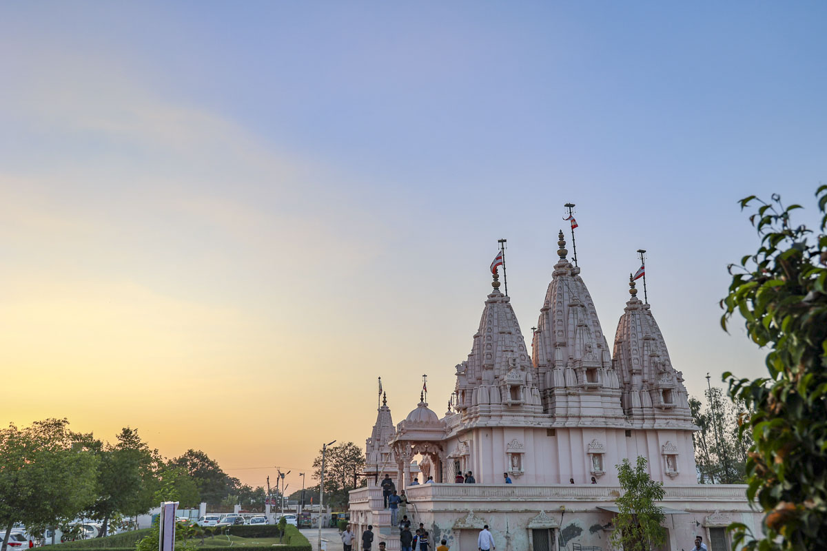 Shri Ram Janmbhoomi Mandir Akshat Kumbh Vadhamana, Surendranagar