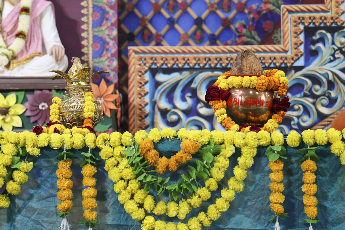 Shri Ram Janmbhoomi Mandir Akshat Kumbh Vadhamana, Surendranagar