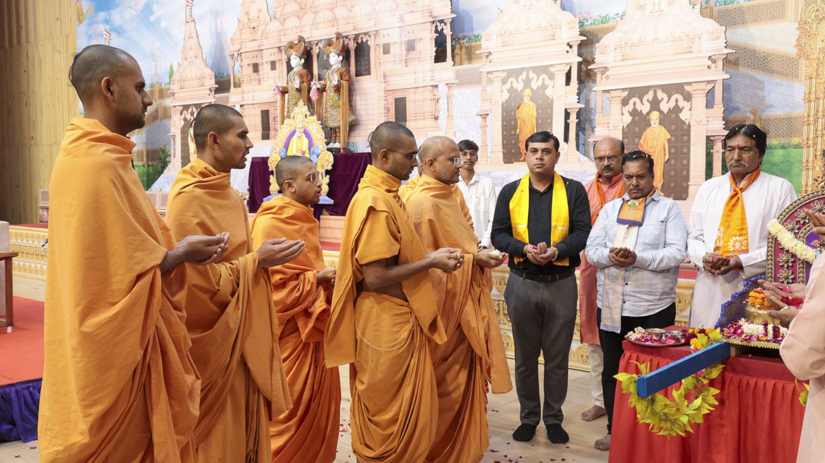Shri Ram Janmbhoomi Mandir Akshat Kumbh Vadhamana, Amreli