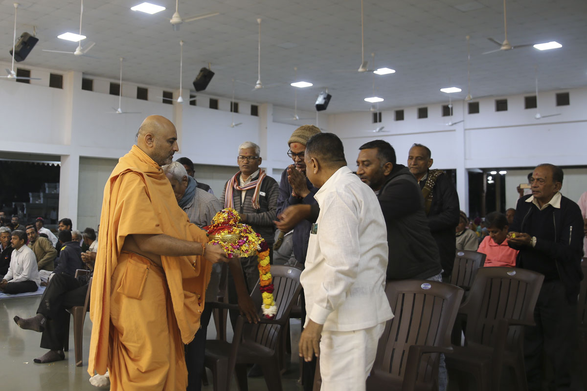 Shri Ram Janmbhoomi Mandir Akshat Kumbh Vadhamana, Gadhada