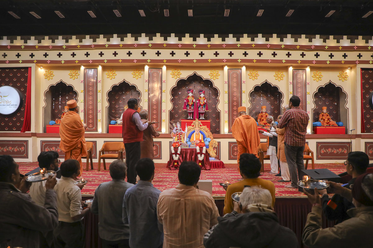 Shri Ram Janmbhoomi Mandir Akshat Kumbh Vadhamana, Rajkot