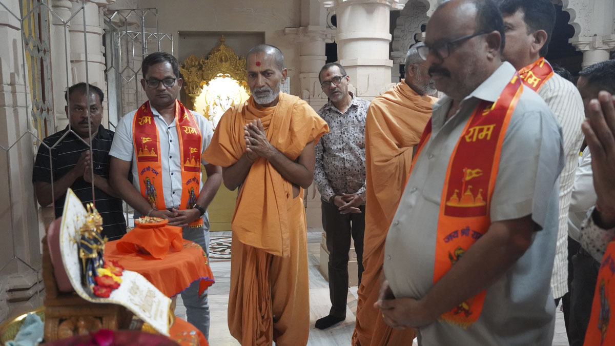 Shri Ram Janmbhoomi Mandir Akshat Kumbh Vadhamana, Ukai