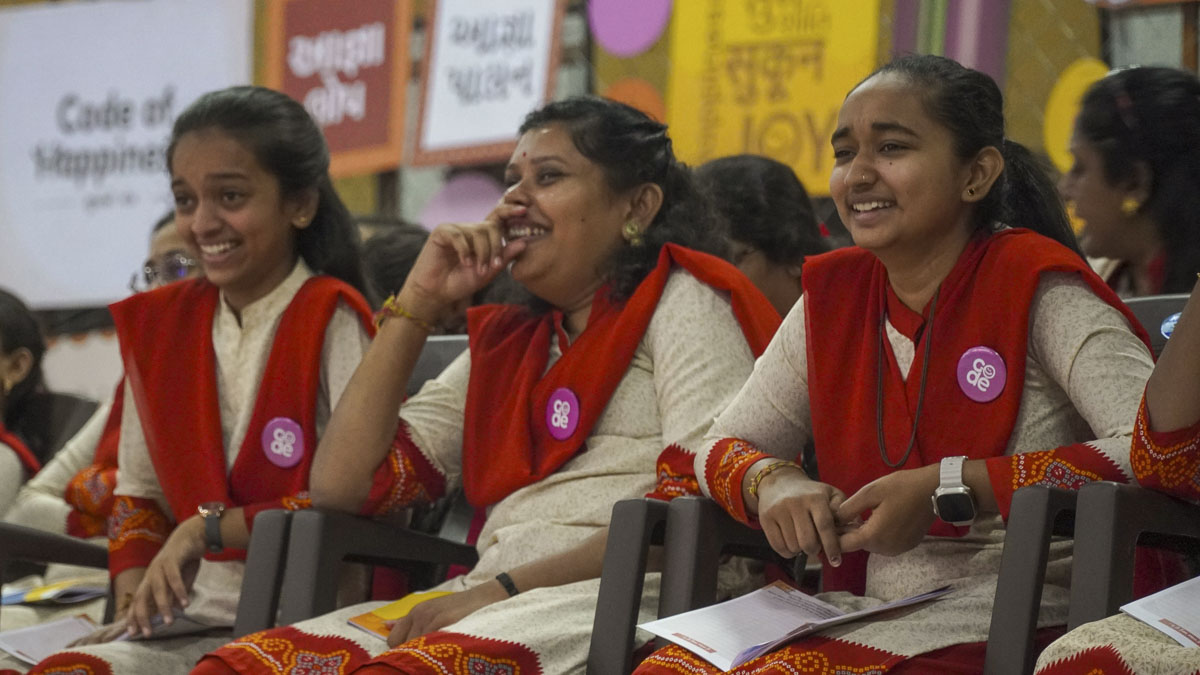 Balika karyakars enjoy a light moment