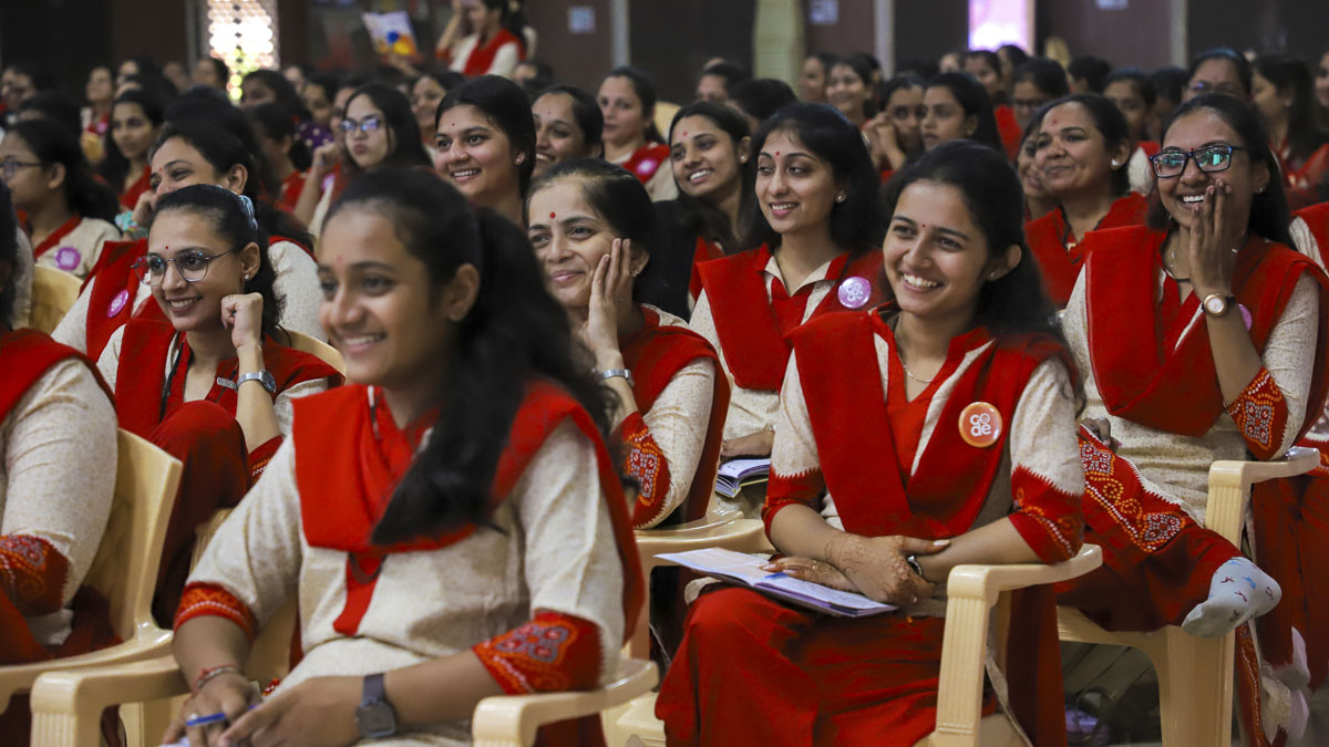 Balika Karyakars delightfully witness a quiz session