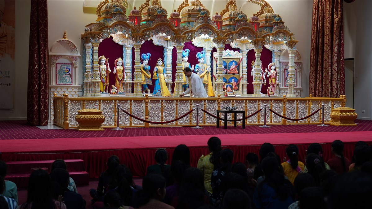 Bal Kishore Summer Camp: 'Keshavjivanam Mama Gurum', Adelaide