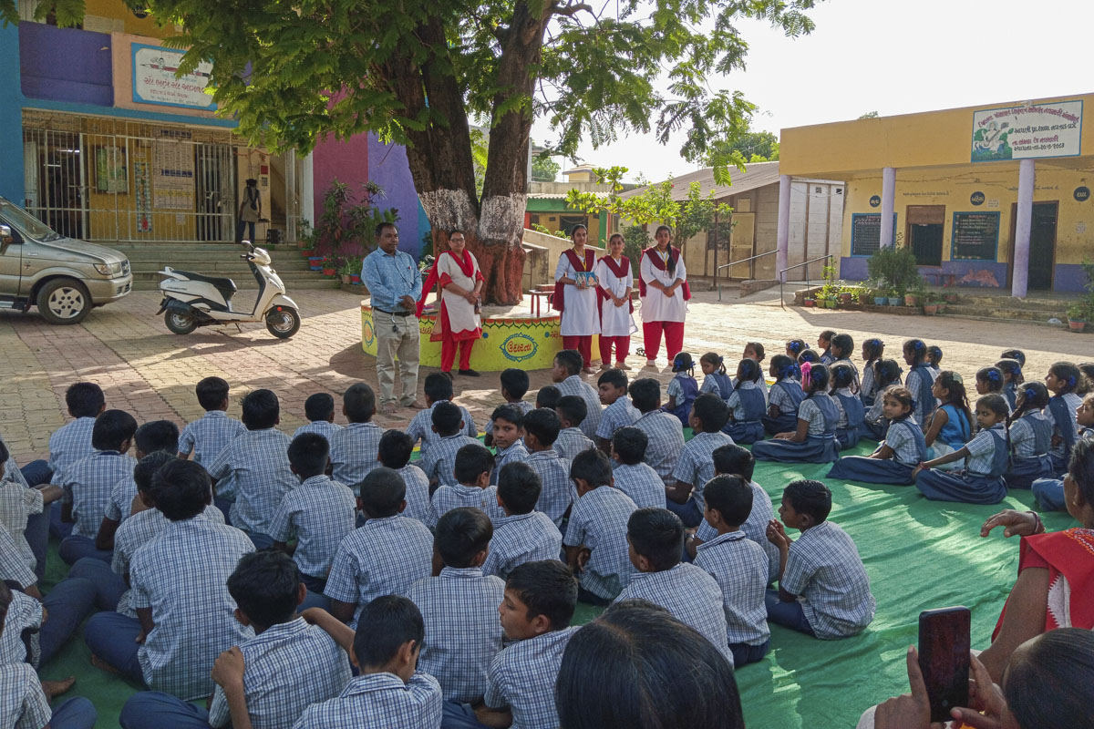 School Sabha - Yuvati Antar Jagruti Parva 2024