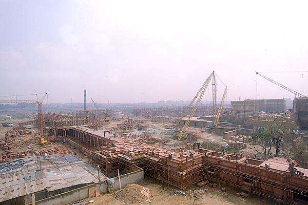  On the far right is the under construction Akshardham monument and in the foreground is the parikrama
