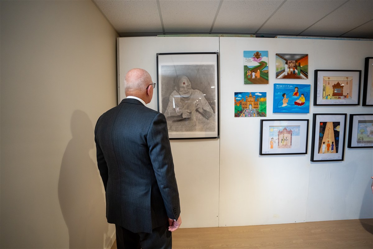 Governor-General of Australia Visits BAPS Shri Swaminarayan Mandir, Canberra
