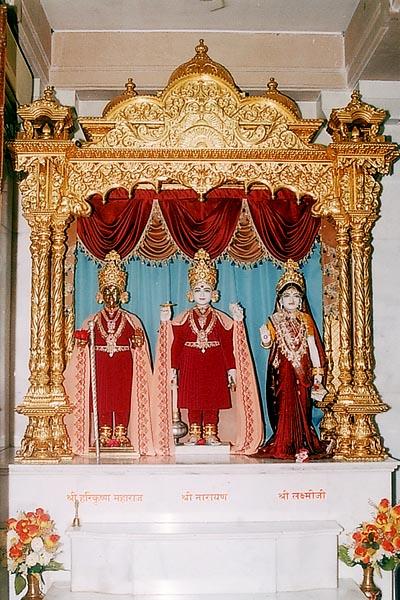 Shri Harikrishna Maharaj and Shri Laxminarayan Dev 	