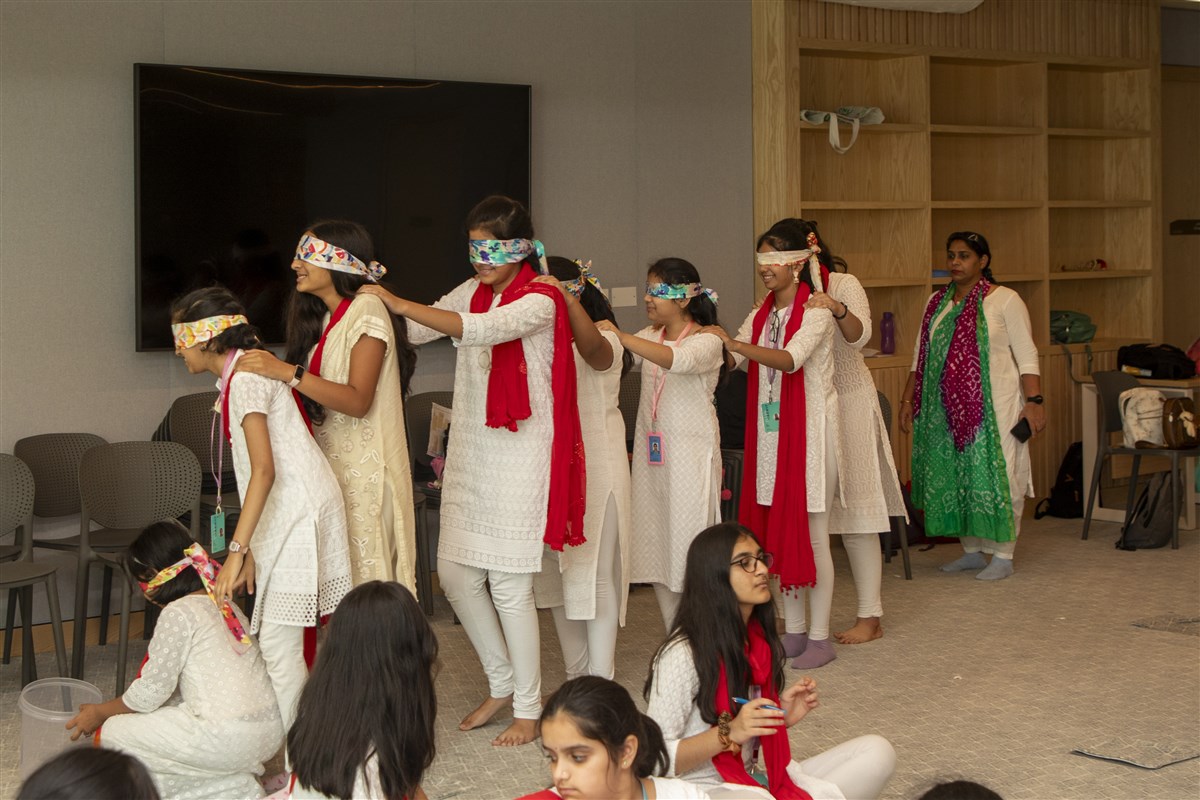 Balikas engage in an activity symbolizing ‘The Strength of Unity’