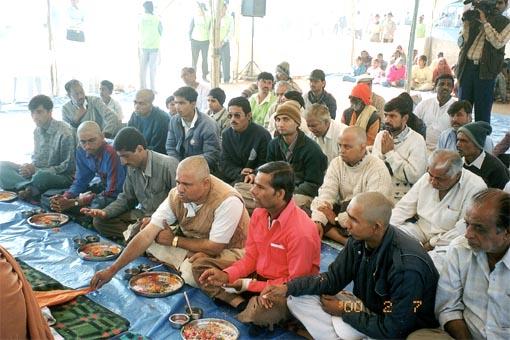 Peace Prayer and Yagna at Bhuj Relief Camp  -  