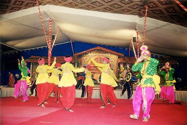 Youths perform drama, 'Samarpan Shirsatanu' Part-2