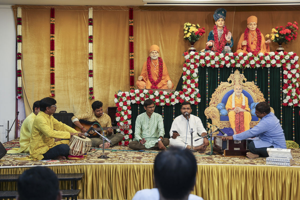 Karyakar and Mandir Sevak Abhivadan Sabha