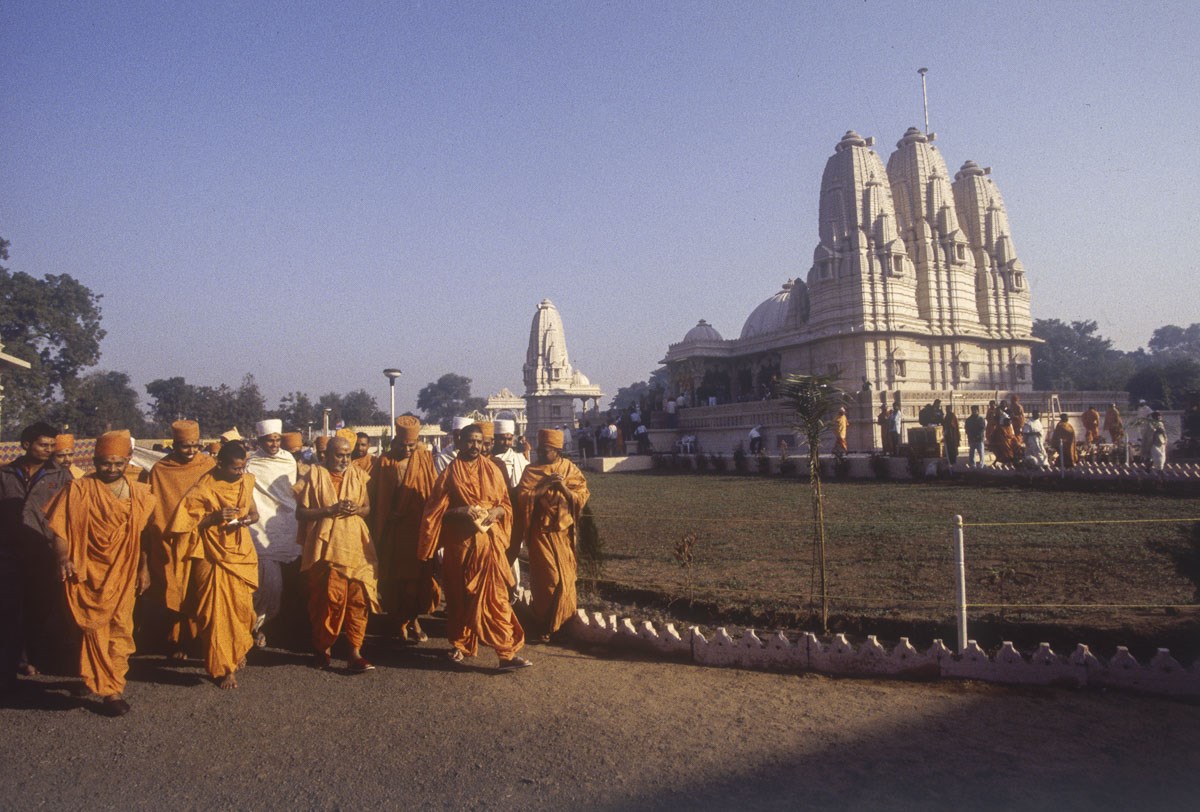 Swamishri in the mandir campus