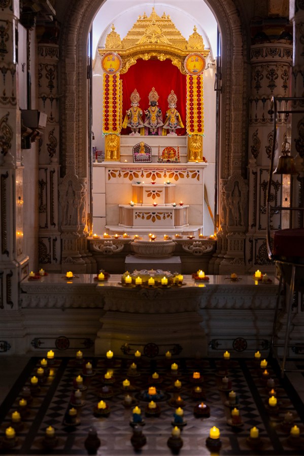 Bhagwan Swaminarayan, Aksharbrahma Gunatitanand Swami and Shri Gopalanand Swami