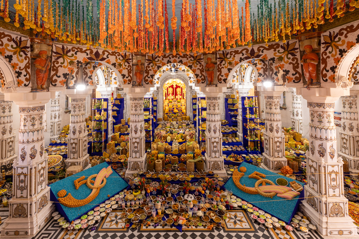 Annakut offered to Shri Akshar-Purushottam Maharaj in the main mandir