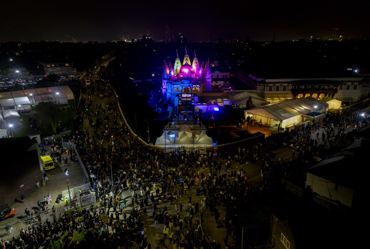 Thousands from the local community and further afield gathered for the fireworks display