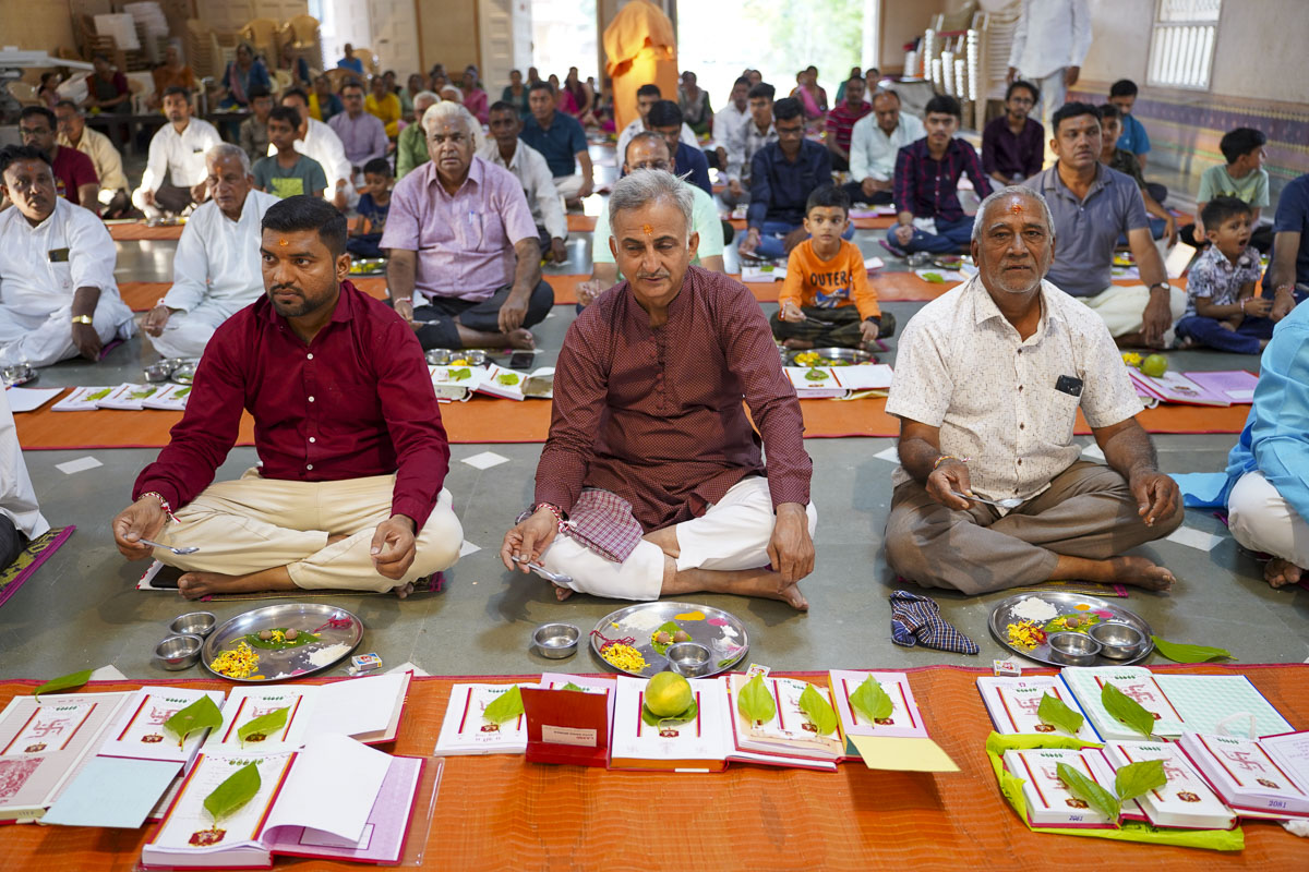 Diwali & Annakut Celebrations 2024, Mahelav