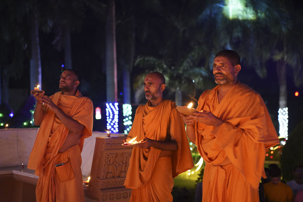 Diwali & Annakut Celebrations 2024, Mahelav