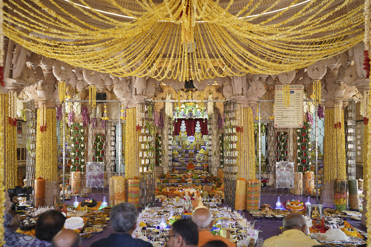Diwali & Annakut Celebrations 2024, Mahelav