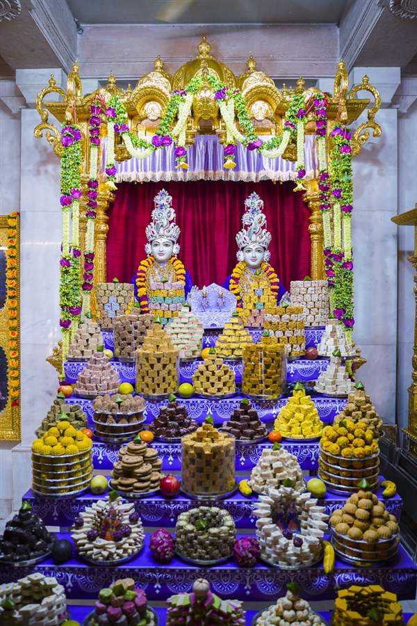 Diwali & Annakut Celebrations 2024, Mahelav