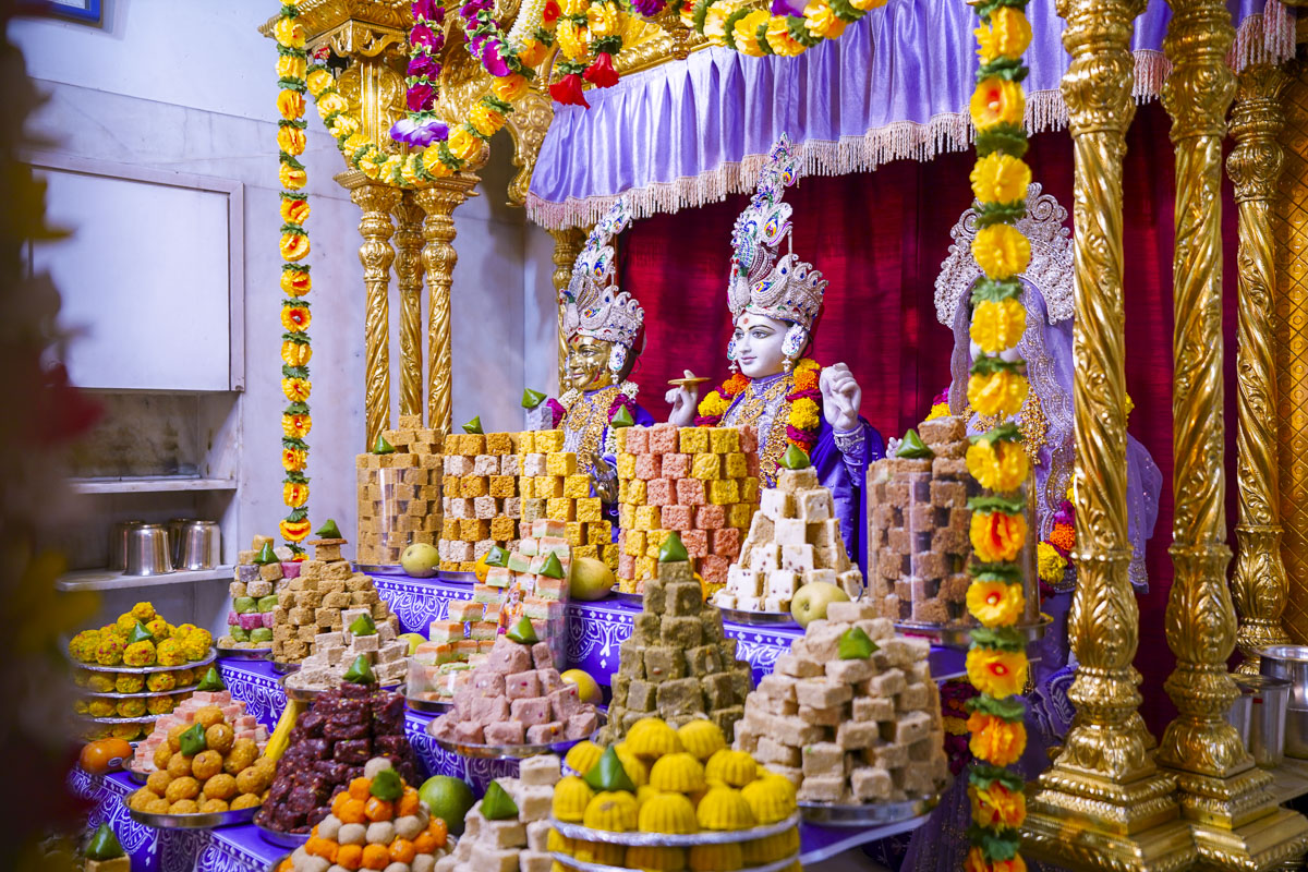 Diwali & Annakut Celebrations 2024, Mahelav