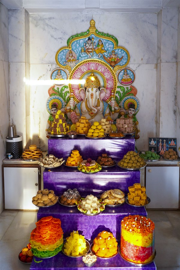 Diwali & Annakut Celebrations 2024, Mahelav