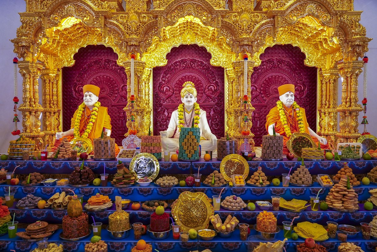 Diwali & Annakut Celebrations 2024, Mahelav