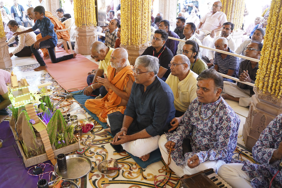Diwali & Annakut Celebrations 2024, Mahelav