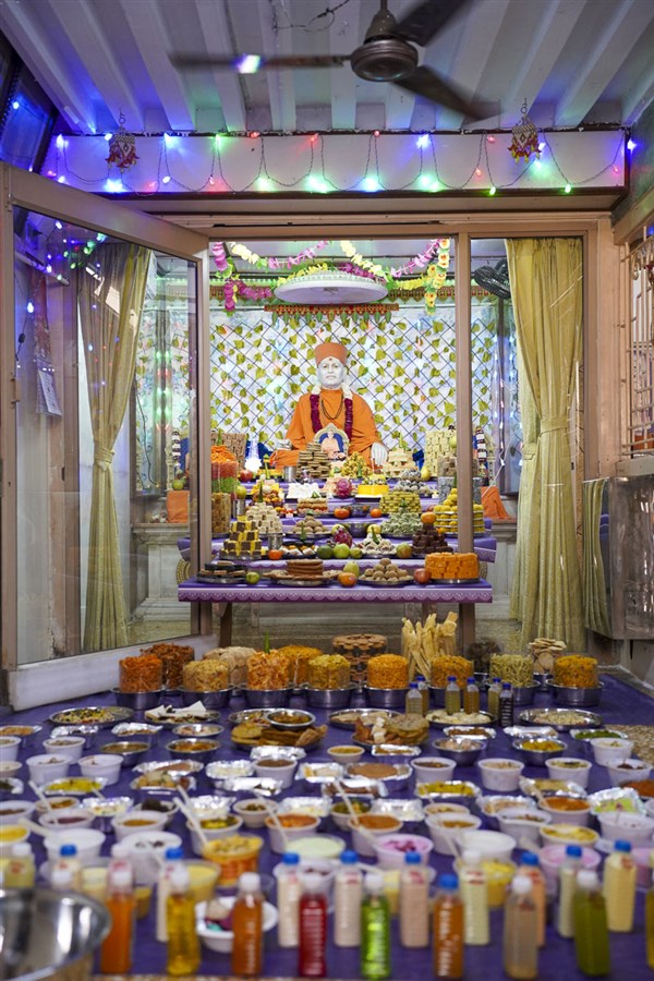 Diwali & Annakut Celebrations 2024, Mahelav