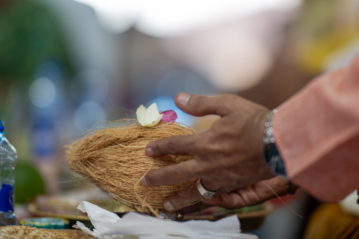 Devotees participate in the yagna rituals