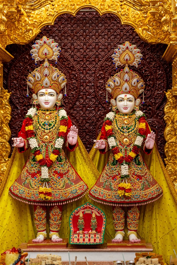 Bhagwan Swaminarayan, Aksharbrahma Gunatitanand Swami